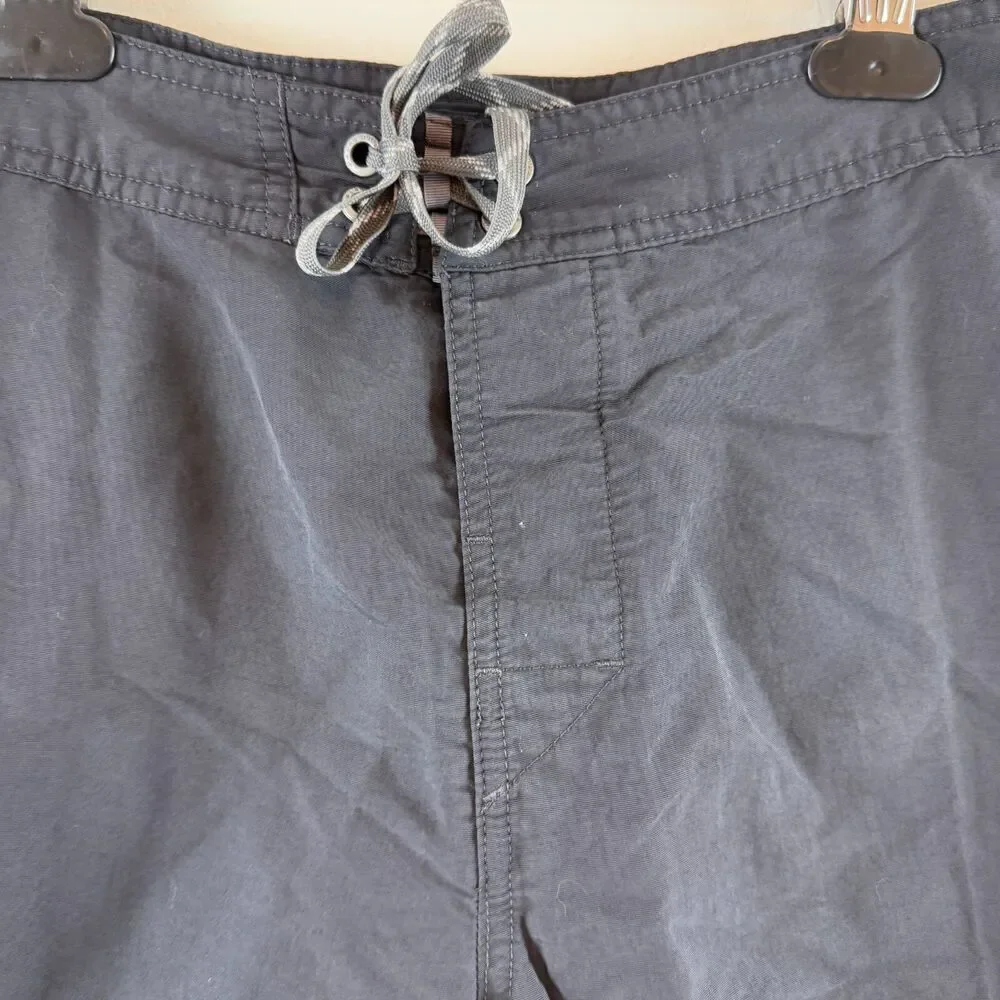 Patagonia Wavefarer Board Shorts Mens 30 Black 9